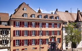 Le Colombier- Room service disponible